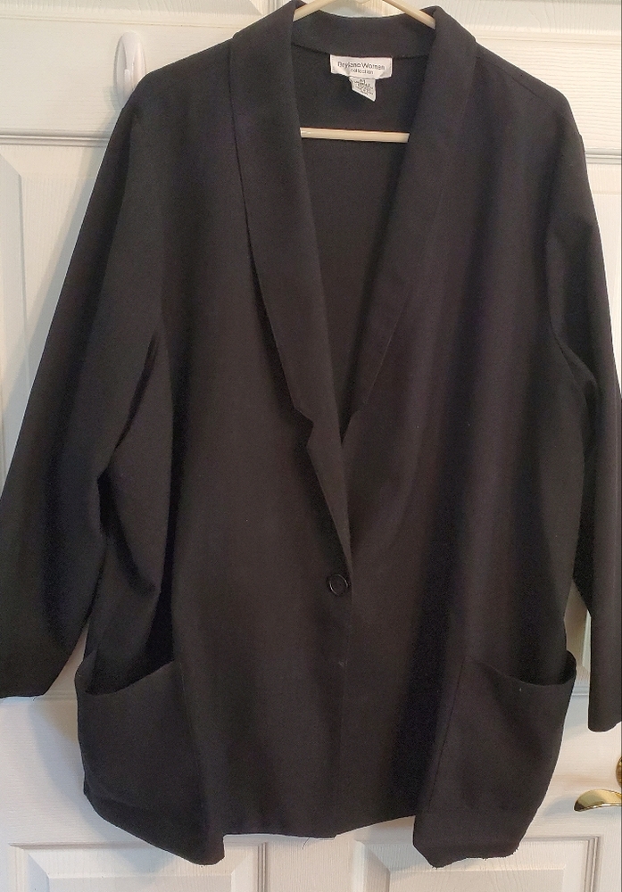 BRYLANE WOMAN Black Blazer